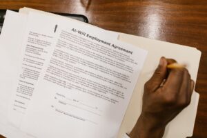 Professional signing an employment contract in India — non-compete clause 2026
