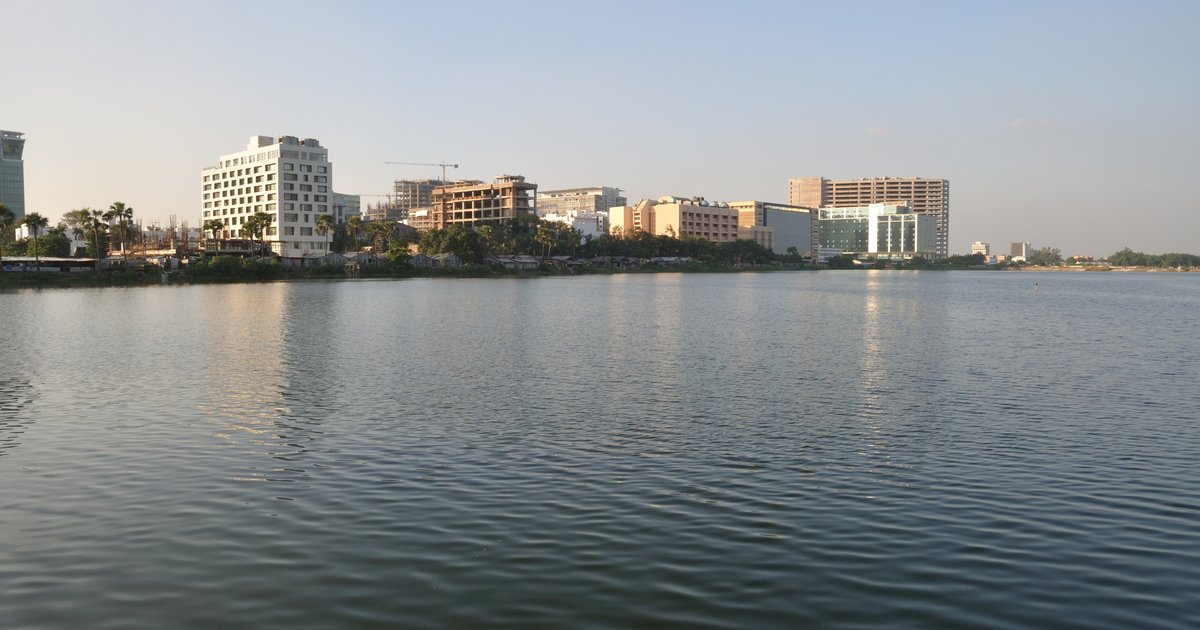 Sector V, Salt Lake, Kolkata IT and BPO hub skyline where many customer support employers are based